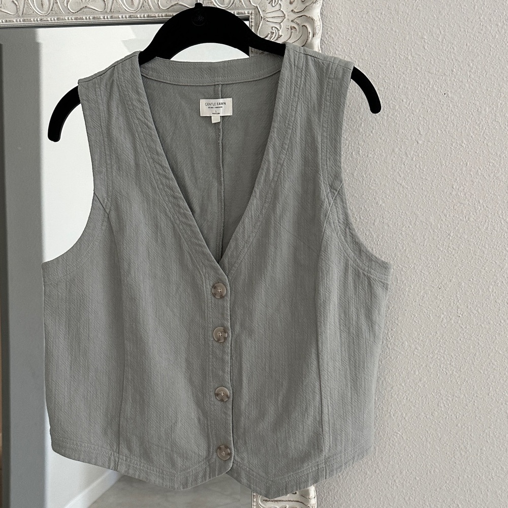 Gentle Fawn Kyra Aloe Sleeveless Button-Down Vest